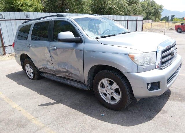 2015 TOYOTA Sequoia