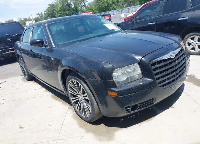 2010 CHRYSLER 300