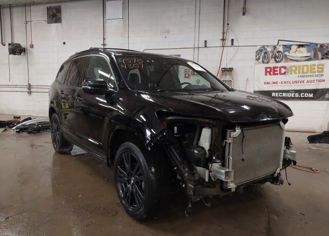 2021 HONDA Pilot