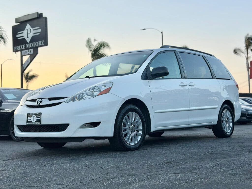 2008 TOYOTA Sienna