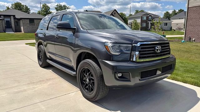 2019 TOYOTA Sequoia