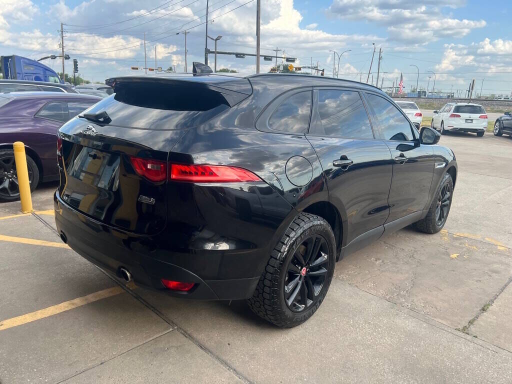2017 JAGUAR F-Pace