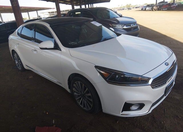 2018 KIA Cadenza