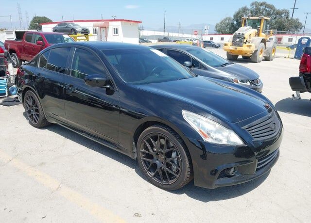 2013 INFINITI G37
