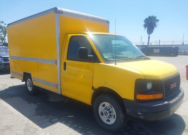 2011 GMC Savana