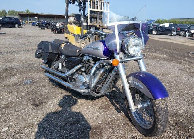 2002 HONDA VT1100C3