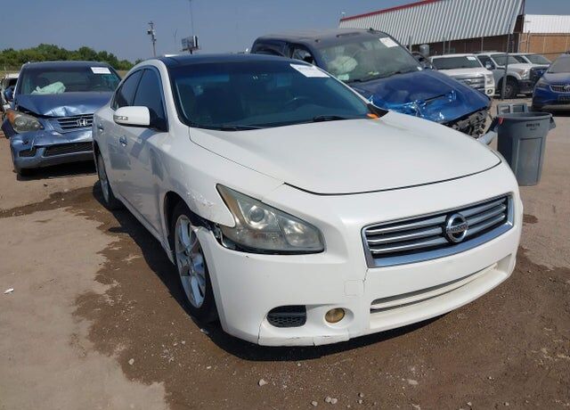 2012 NISSAN Maxima