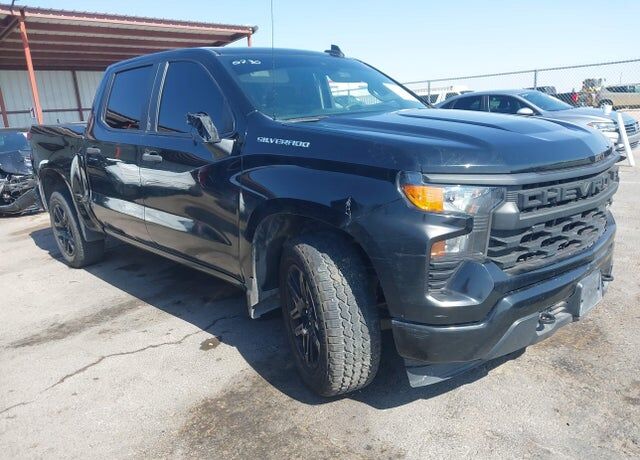 2024 CHEVROLET Silverado