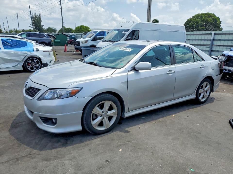 2011 TOYOTA Camry