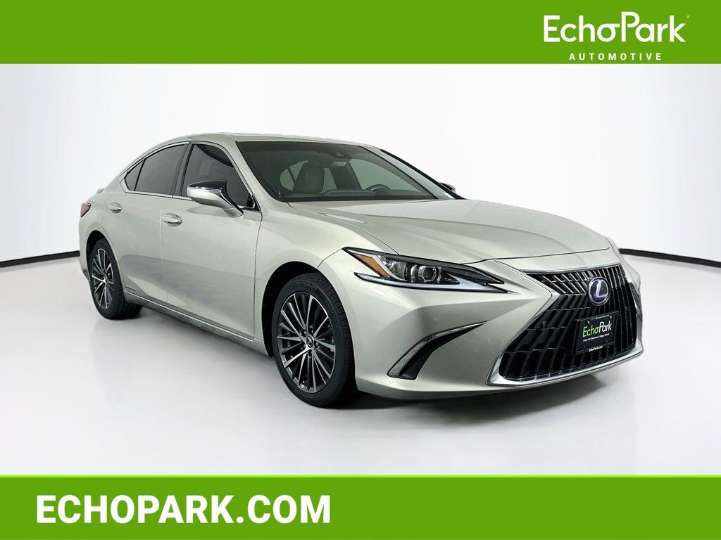 2022 LEXUS ES