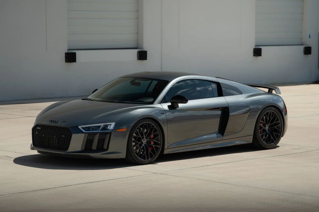 2018 AUDI R8