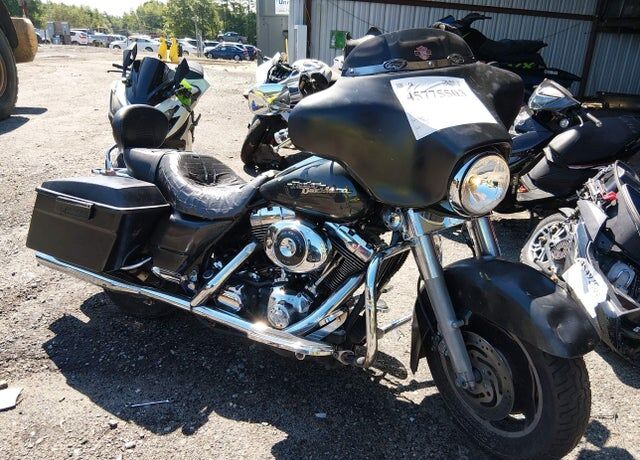 2006 HARLEY DAVIDSON Street Glide