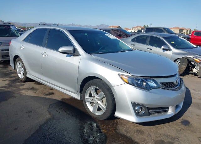 2013 TOYOTA Camry