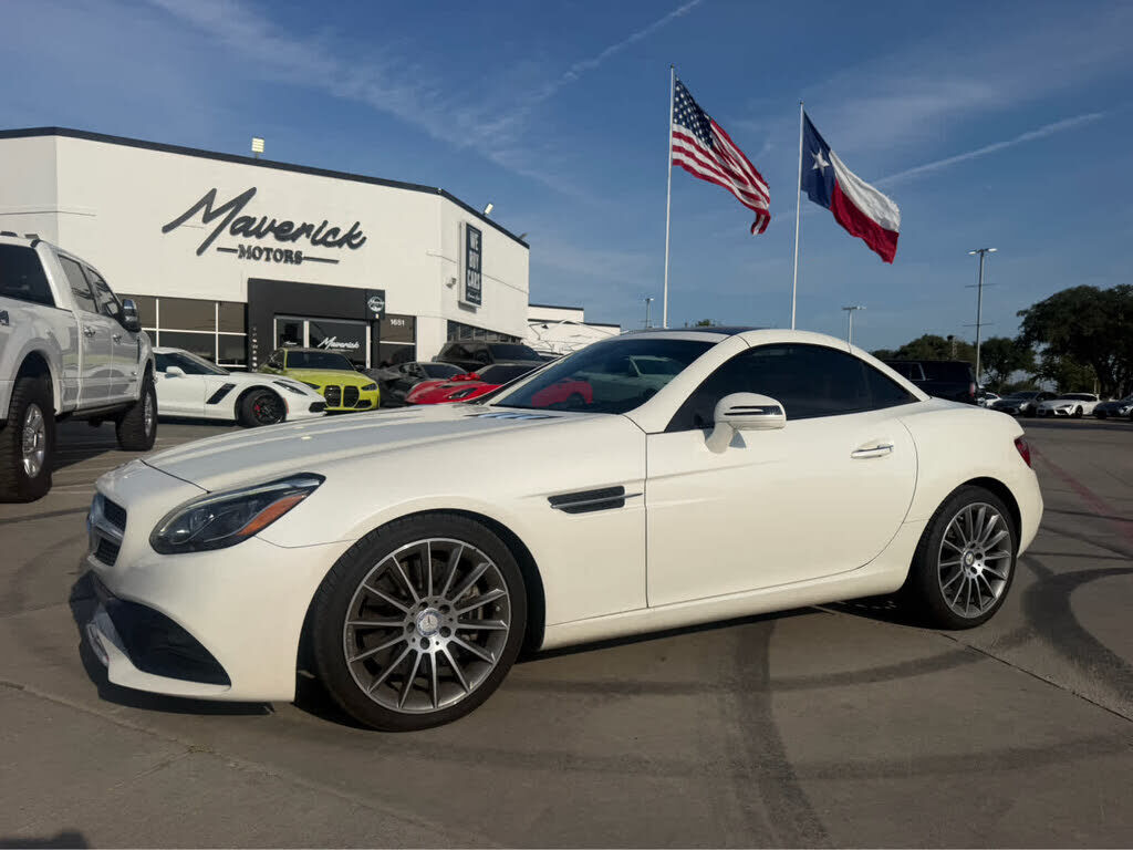 2017 MERCEDES-BENZ SLC-Class