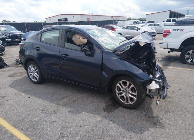 2016 TOYOTA Scion