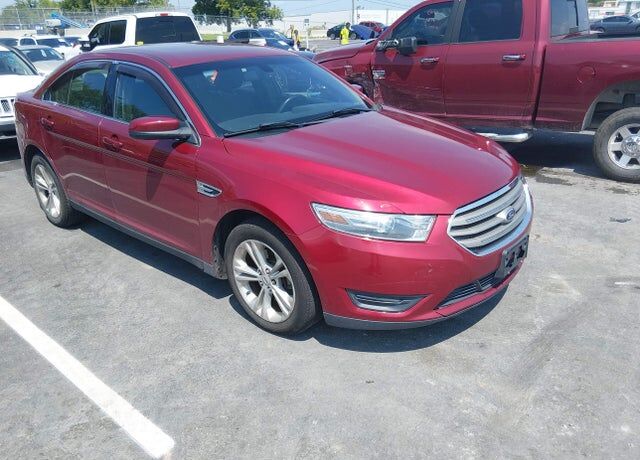 2013 FORD Taurus