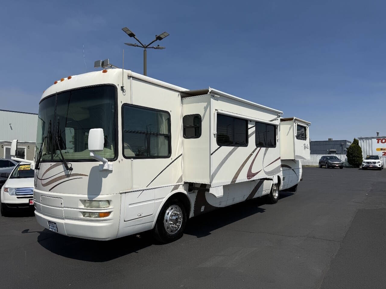 2004 FREIGHTLINER XC Chassis