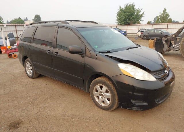 2009 TOYOTA Sienna