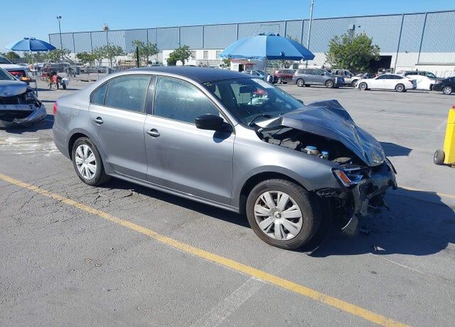 2011 VOLKSWAGEN Jetta