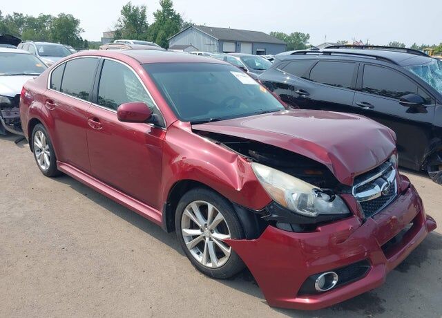 2013 SUBARU Legacy