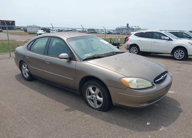 2002 FORD Taurus