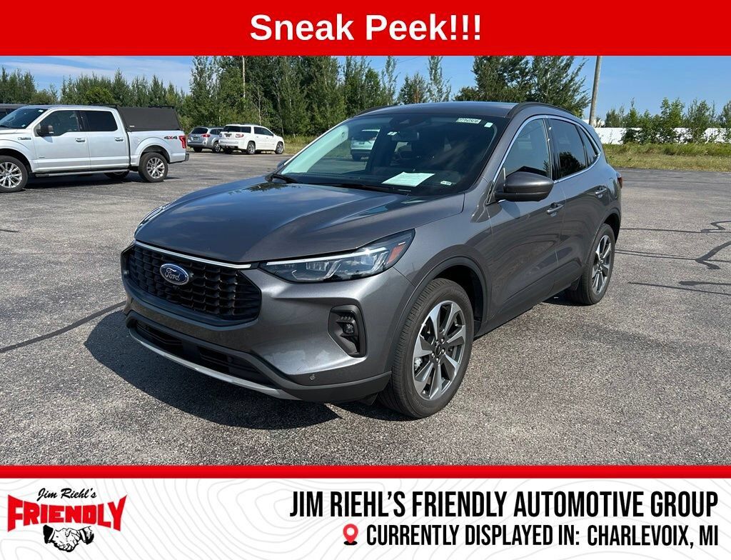 2024 FORD Escape