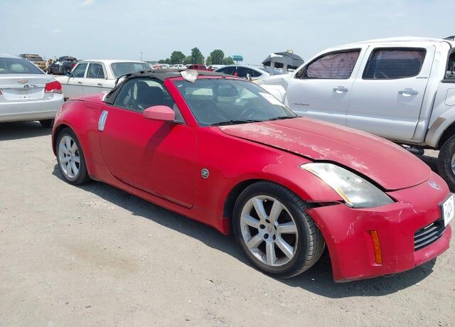 2004 NISSAN 350Z
