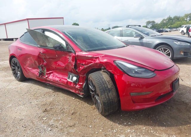 2022 TESLA Model 3
