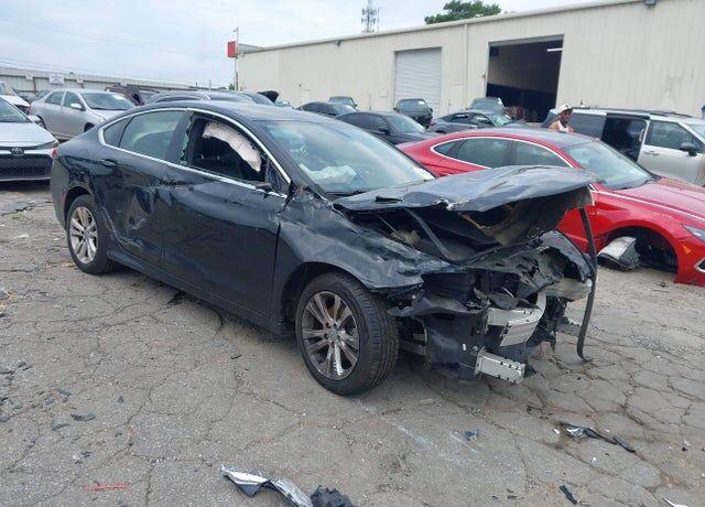2016 CHRYSLER 200