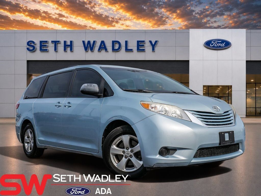2015 TOYOTA Sienna