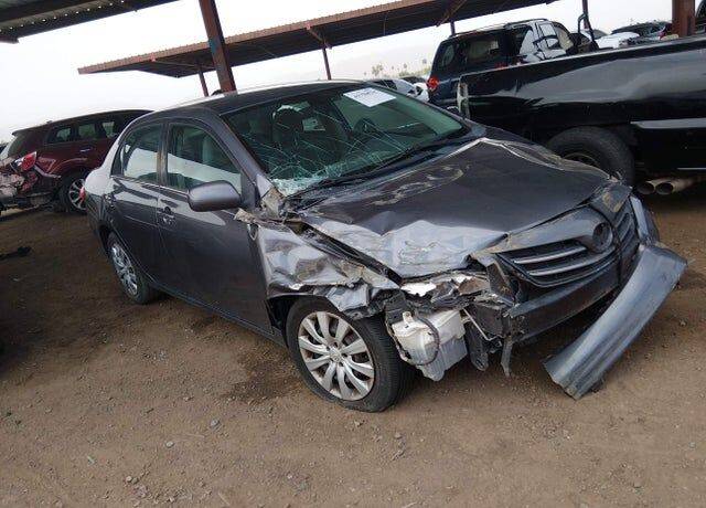 2013 TOYOTA Corolla