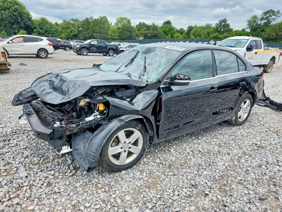 2013 VOLKSWAGEN Jetta