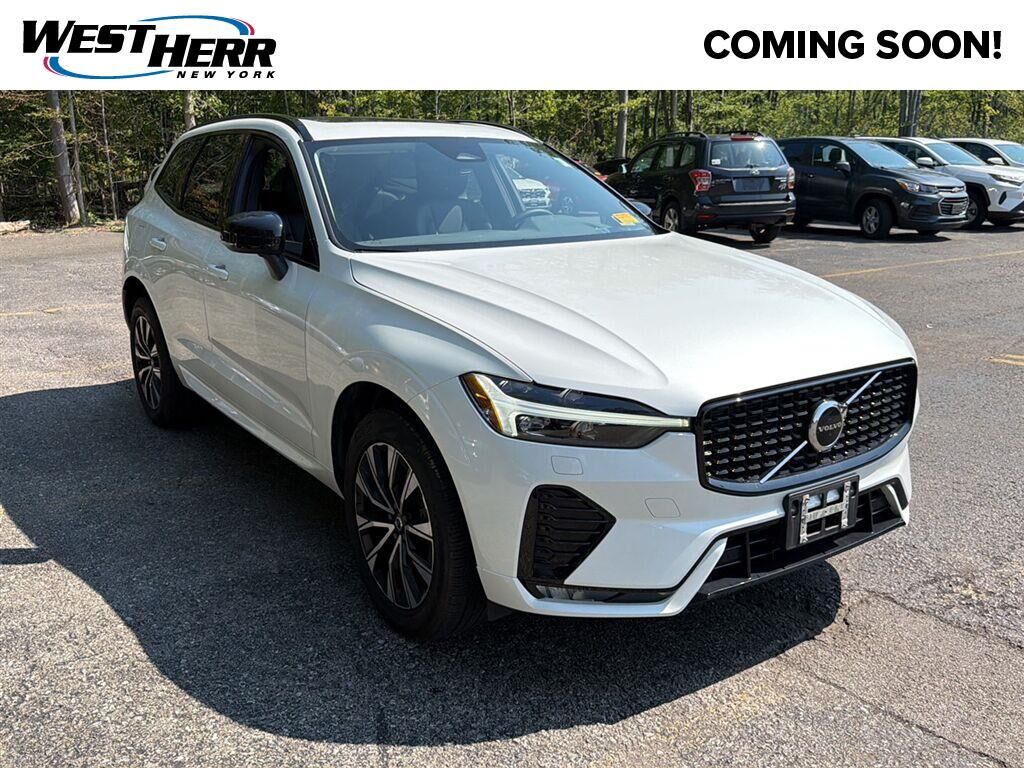 2025 VOLVO XC60