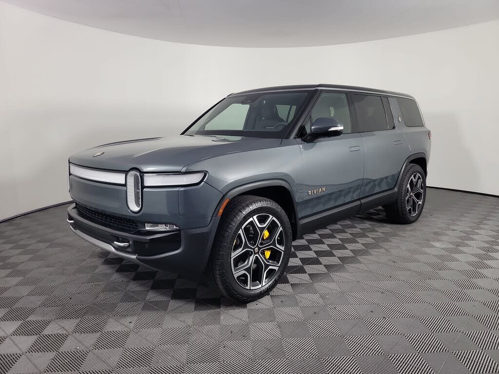 2022 RIVIAN R1S