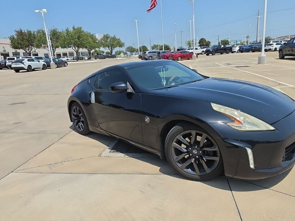 2016 NISSAN 370Z