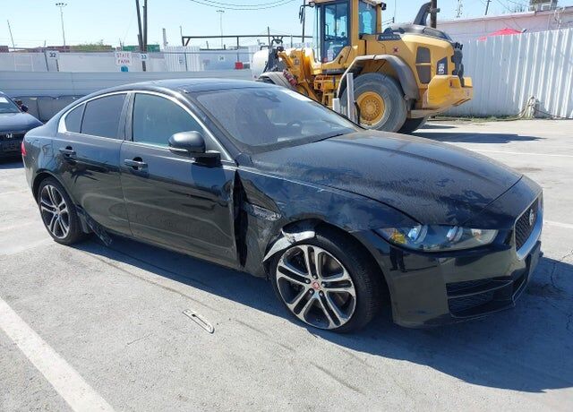 2017 JAGUAR XE