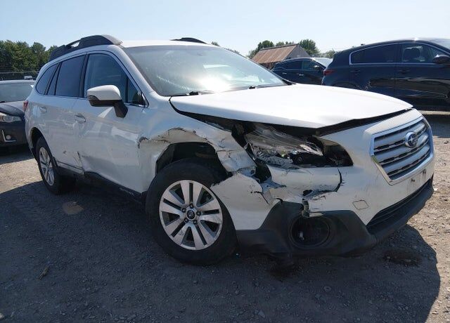 2016 SUBARU Outback