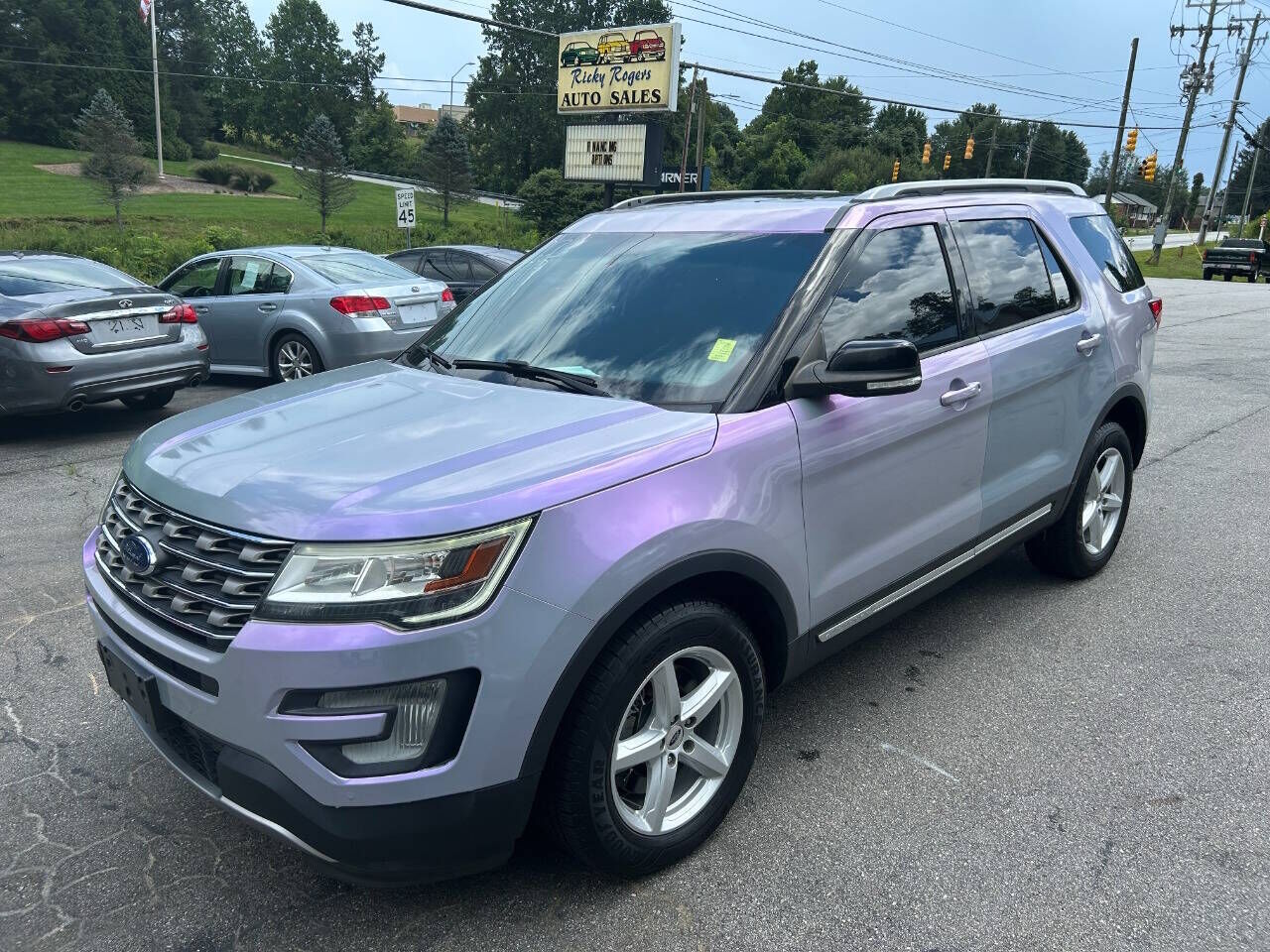 2017 FORD Explorer