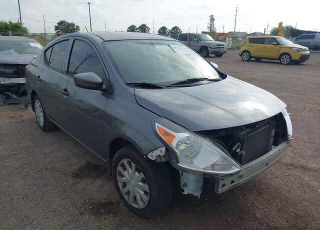 2019 NISSAN Versa