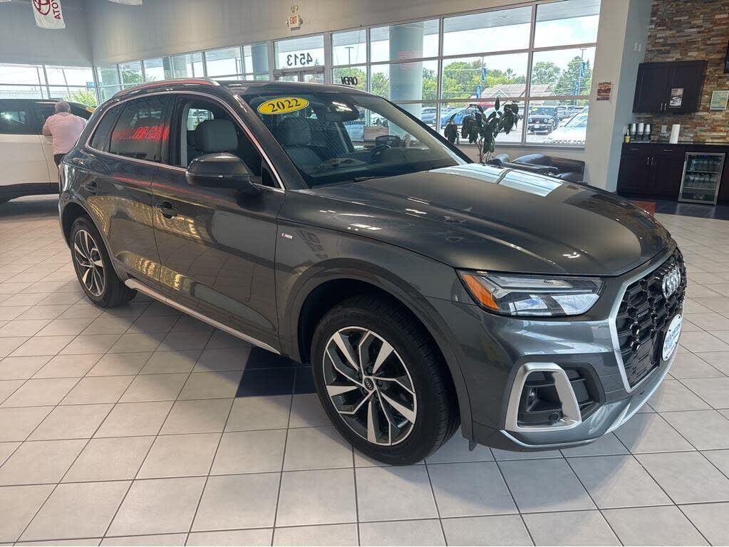 2022 AUDI Q5