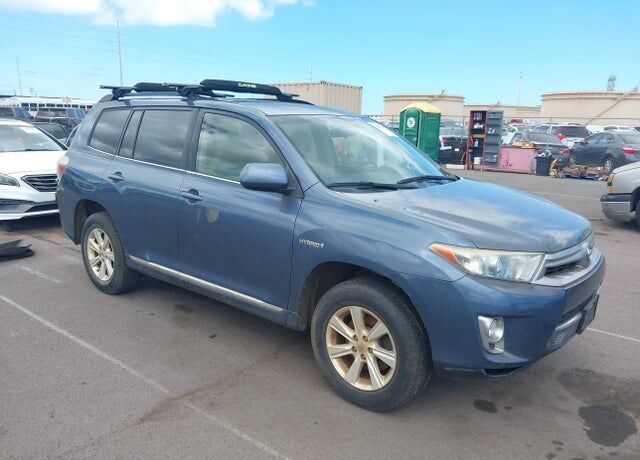 2013 TOYOTA Highlander