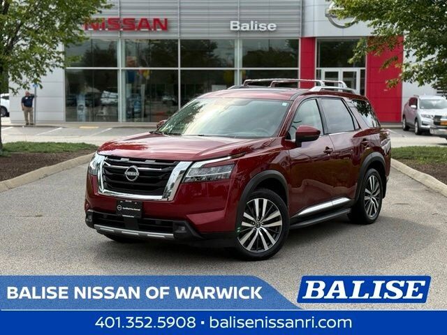 2022 NISSAN Pathfinder