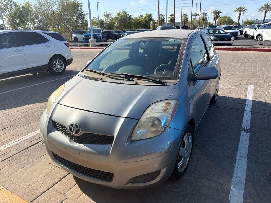 2011 TOYOTA Yaris