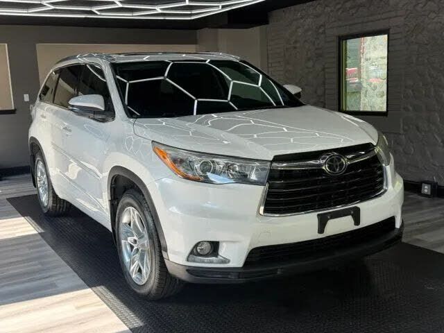 2015 TOYOTA Highlander