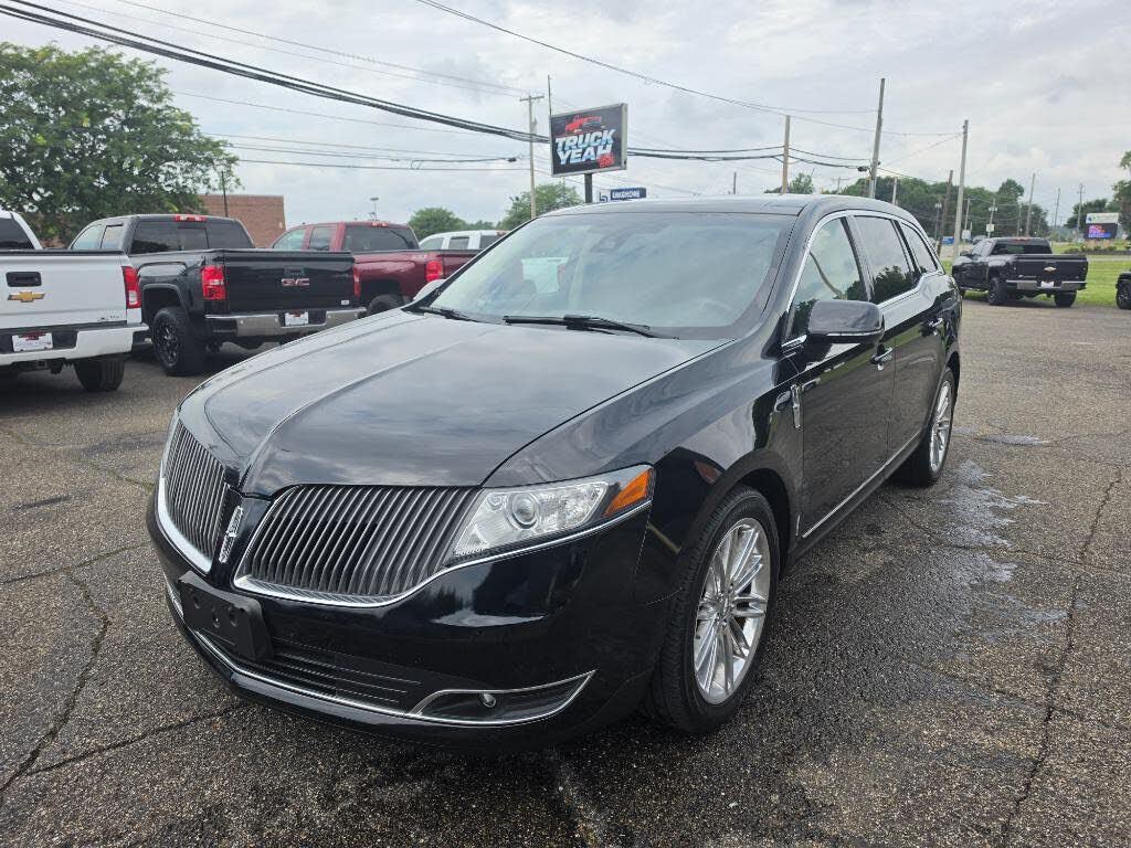 2016 LINCOLN MKT