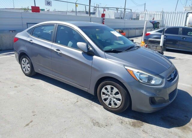 2015 HYUNDAI Accent