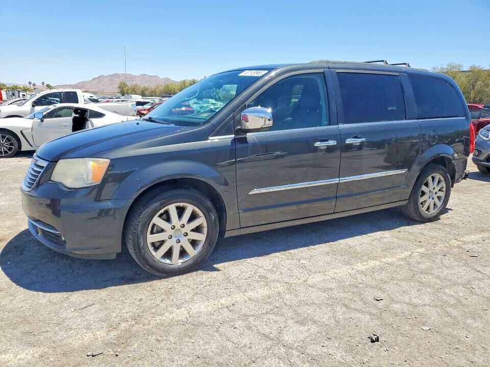 2012 CHRYSLER Town and Country