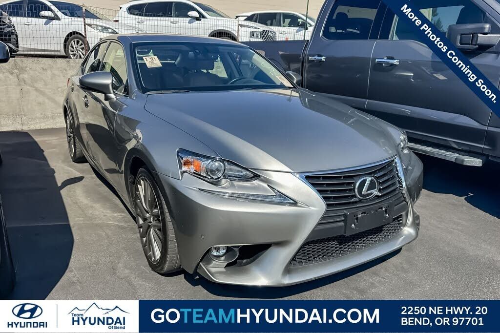2016 LEXUS IS