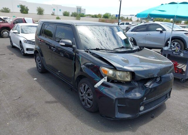 2011 TOYOTA SCION