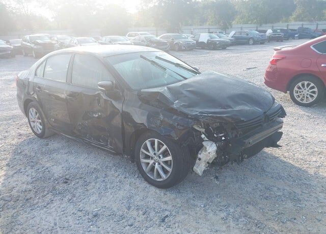 2012 VOLKSWAGEN Jetta